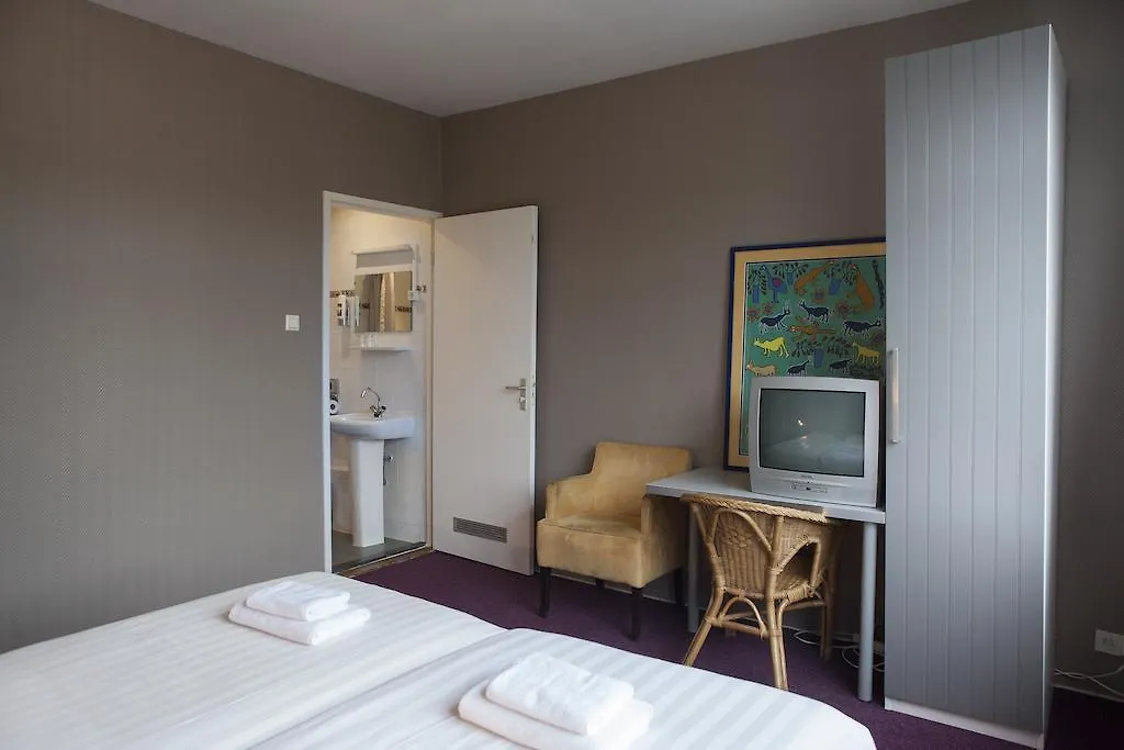 Economy Hotel Utrecht 2*,  Netherlands