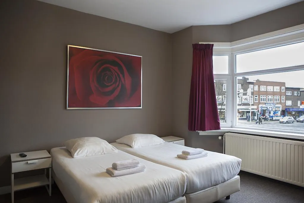 Economy Hotel Utrecht 2*,