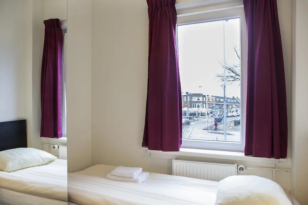 Economy Hotel Utrecht 2*,  Netherlands