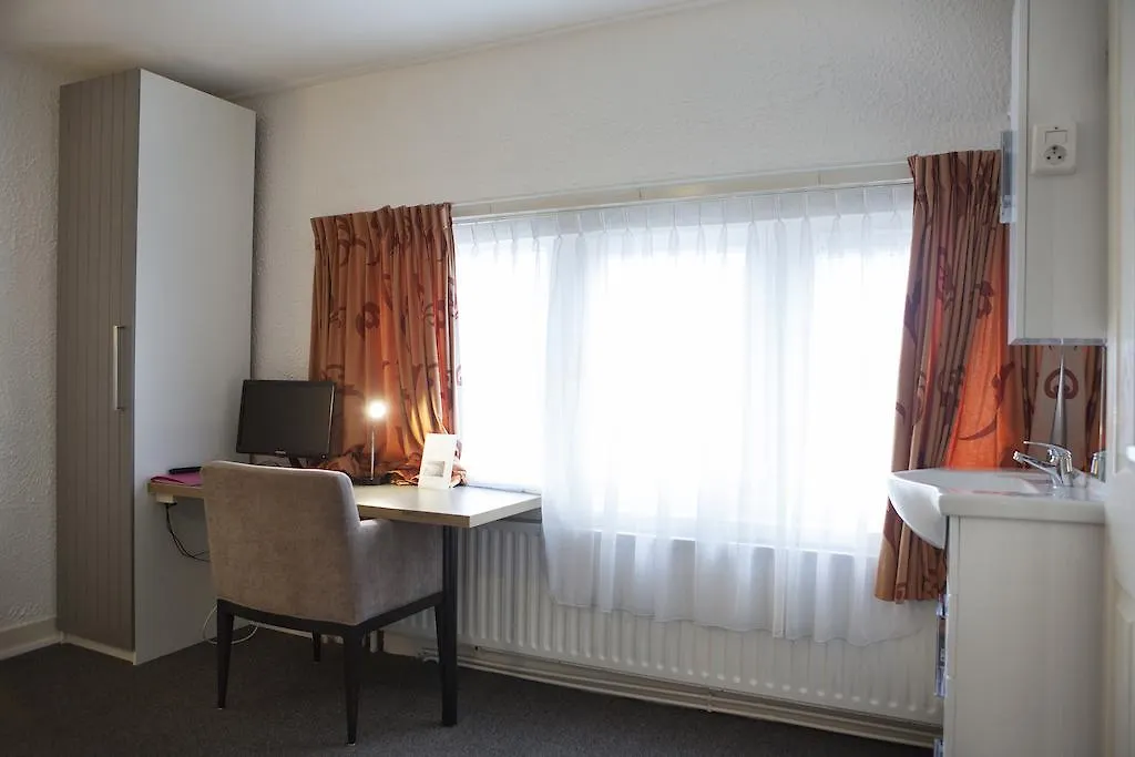 Economy Hotel Utrecht 2*,  Netherlands