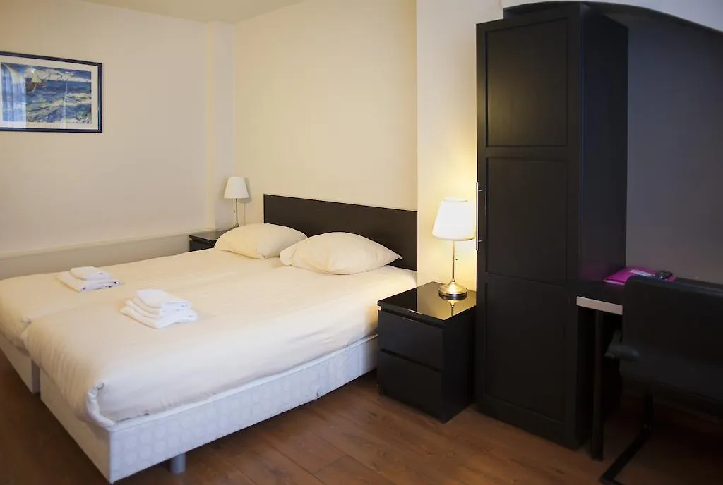 Economy Hotel Utrecht 2*,